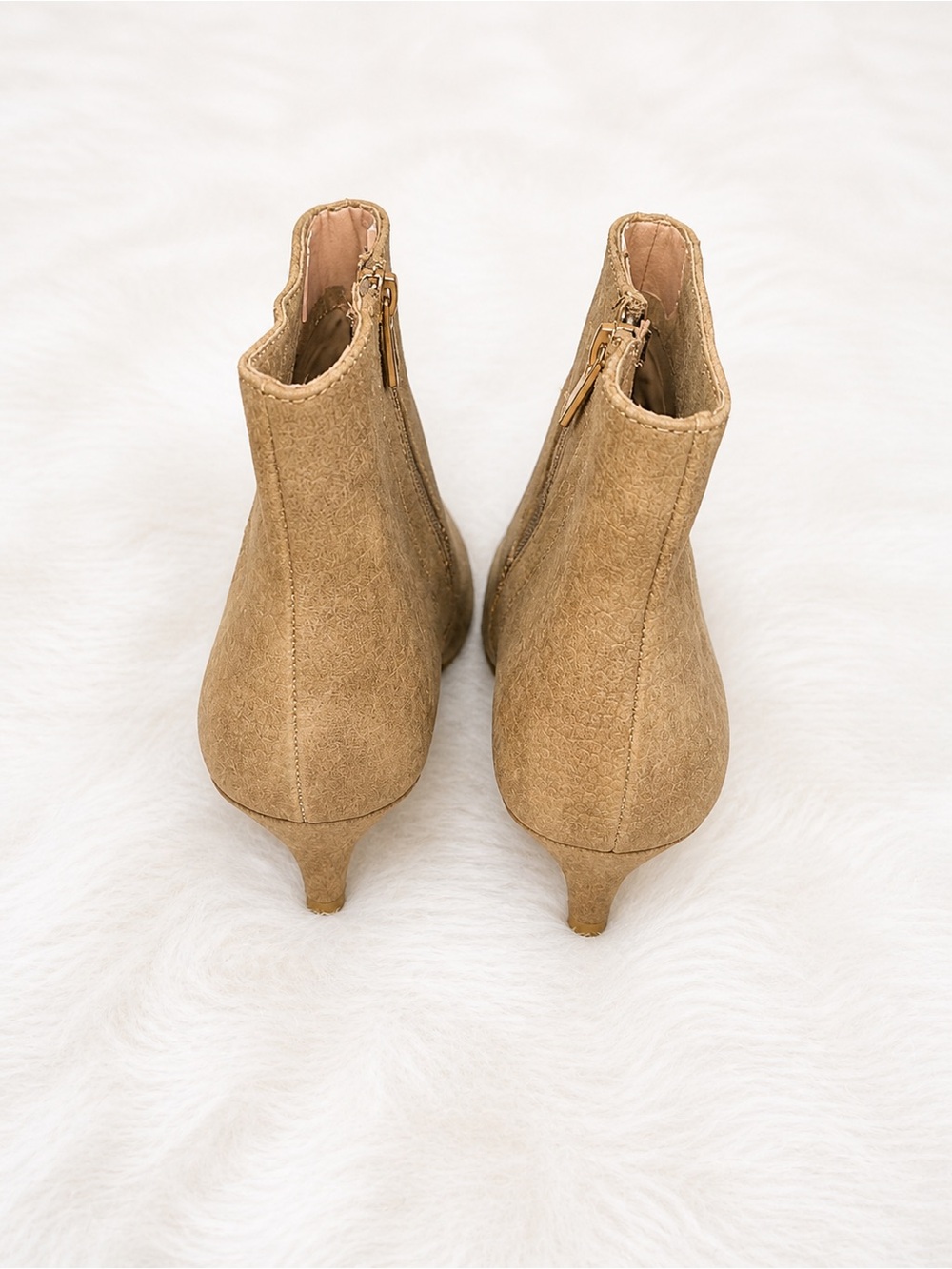 Express Croc Embossed Ankle Booties Size 6 Tan Pointed Toe Kitten Heel Chic - Picture 5 of 6